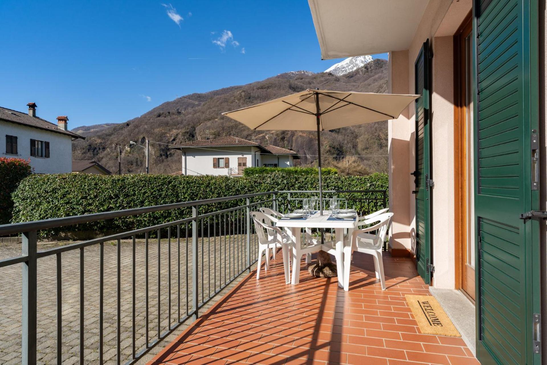 Apartament Terrazza Fucinetta Introbio Zewnętrze zdjęcie